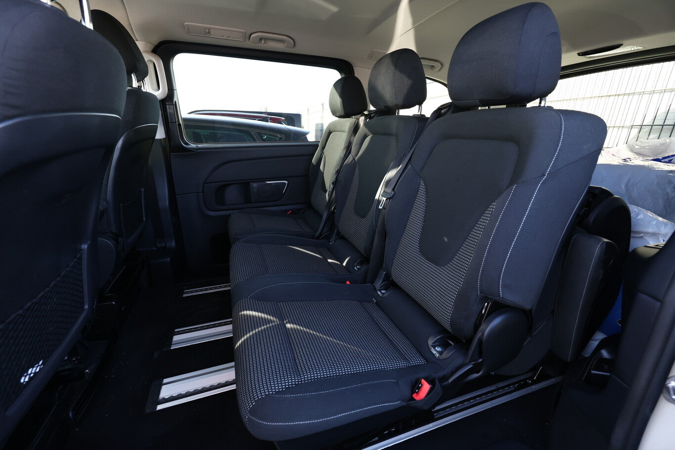Mercedes-Benz V 220d 163 Kompakt 360°Kam Burmester ParkP SHZ 149770495 9