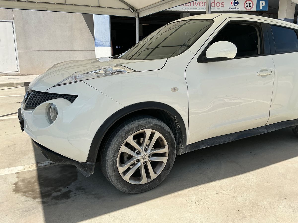 Lateral delantero izquierdo