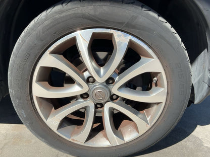 Neumático delantero derecho