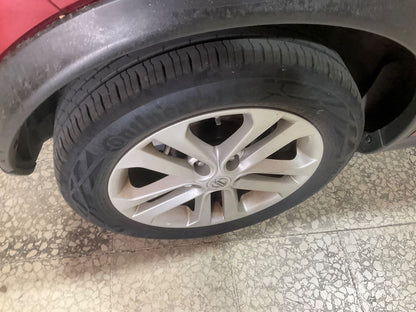 Neumático trasero derecho