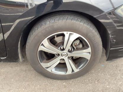 Neumático delantero derecho