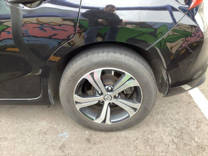 Neumático trasero izquierdo