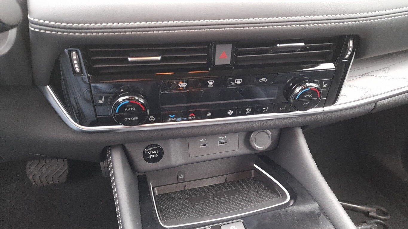 Nissan X-Trail 204 Tekna Leder 360° eHK HUD ACC SHZ Nav 100436858 9