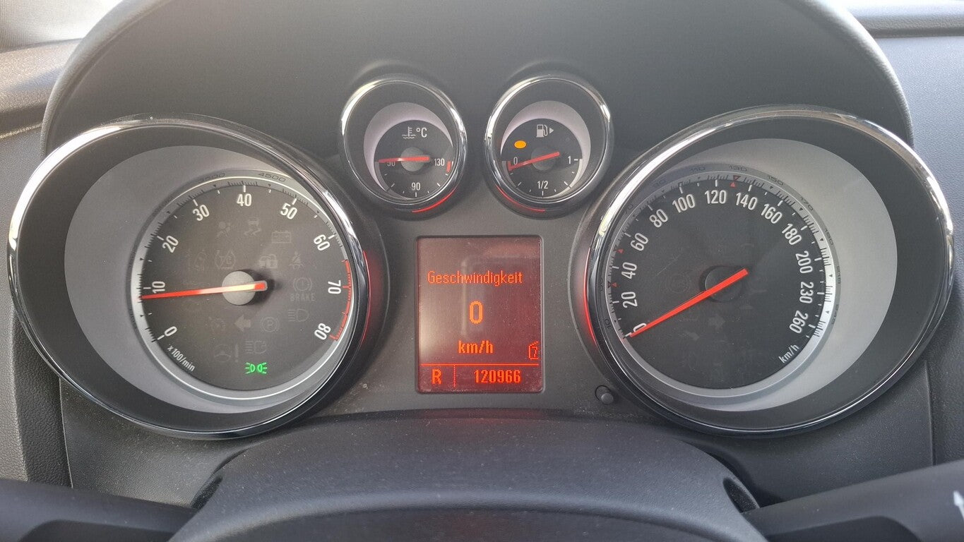 Opel Astra J 1.6 Aut. Innovation Navi BiXe PDC SHZ  142740833 5