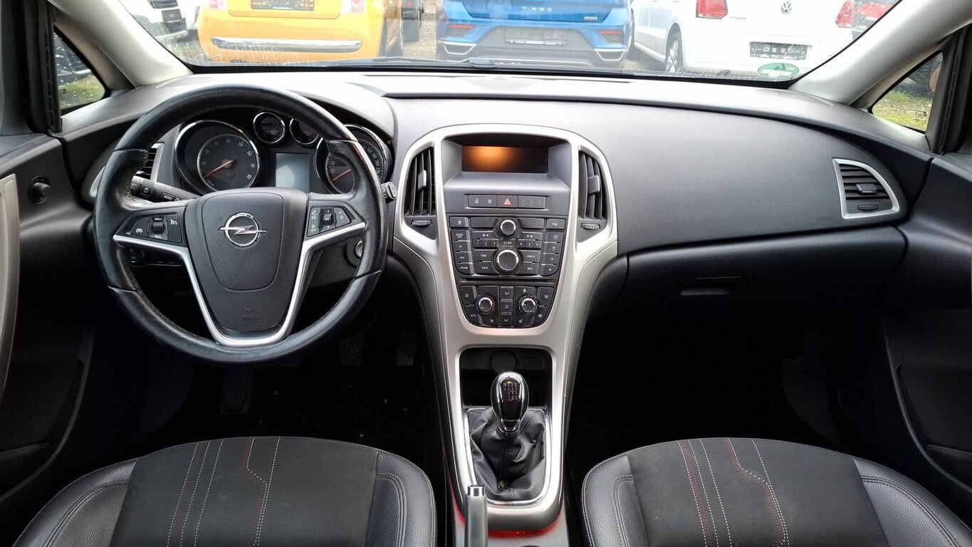 Opel Astra J 1.4T 