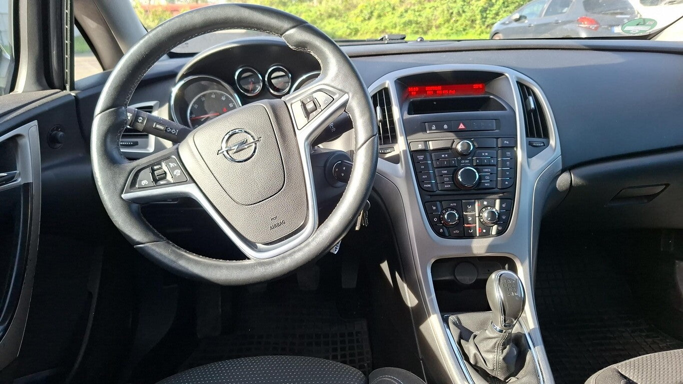 Opel Astra J Sports Tourer 1.4 T Xen FlexFix SHZ PDC 169189425 8