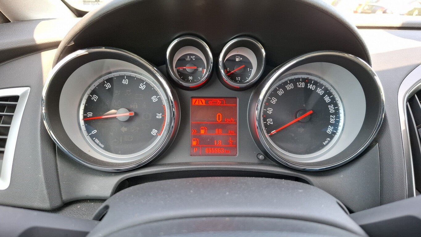 Opel Astra J 1.6 Autom Exklusiv Inno-P Leder VZE Lane 124971038 4