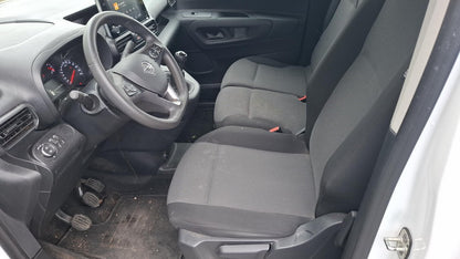 Opel Combo Cargo 1.5 D Selection Navi GRA PDC el.FH 137153479 5