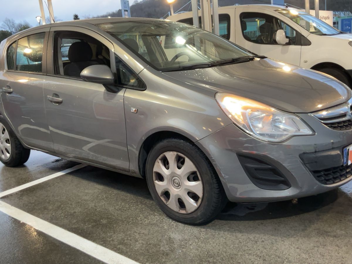 Lateral delantero derecho