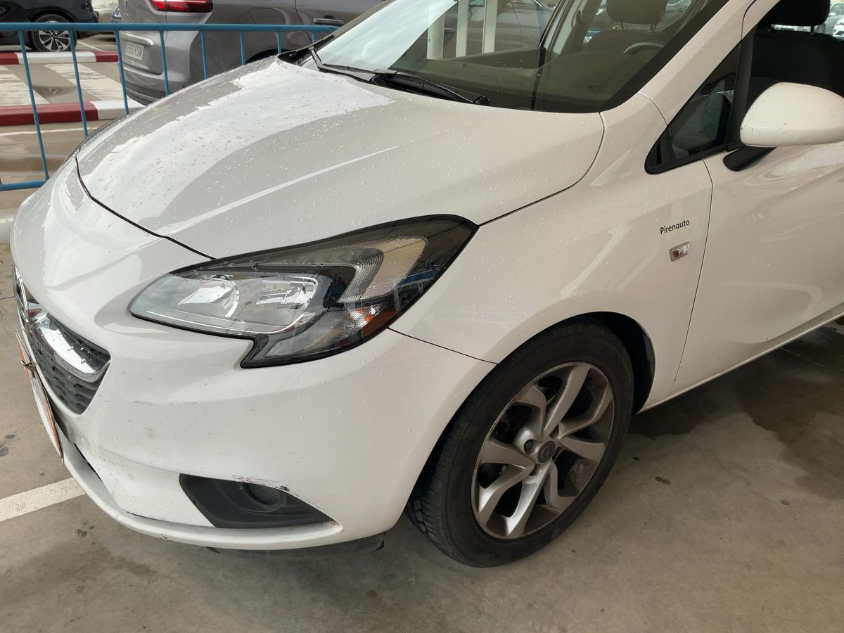 Lateral delantero izquierdo