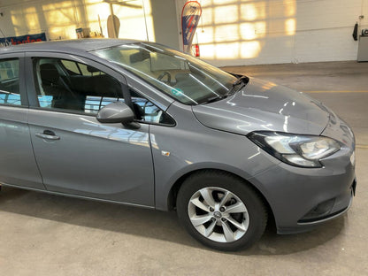 Lateral delantero derecho