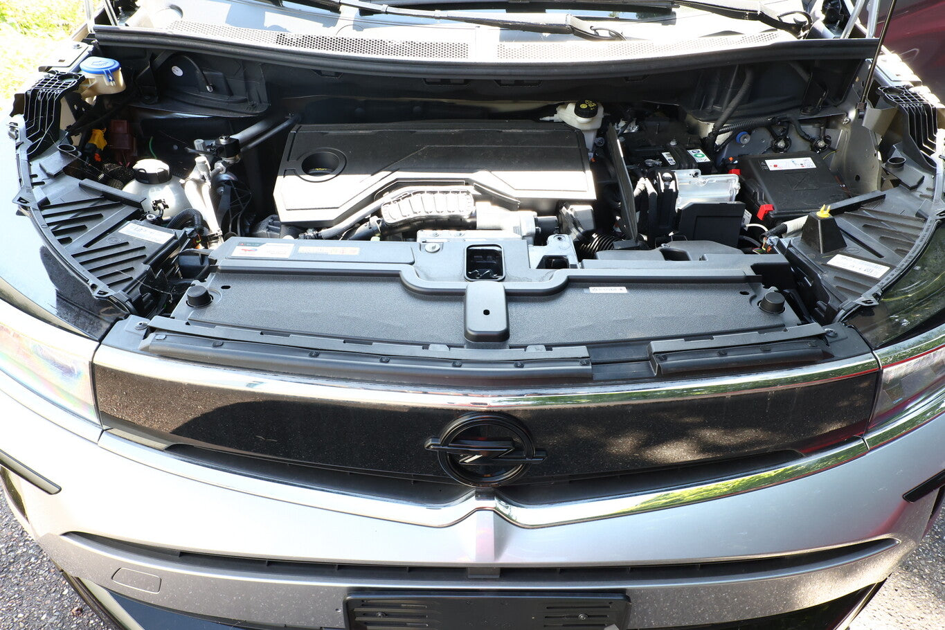 Opel Grandland 145 Hybrid AT6 GS Nav10