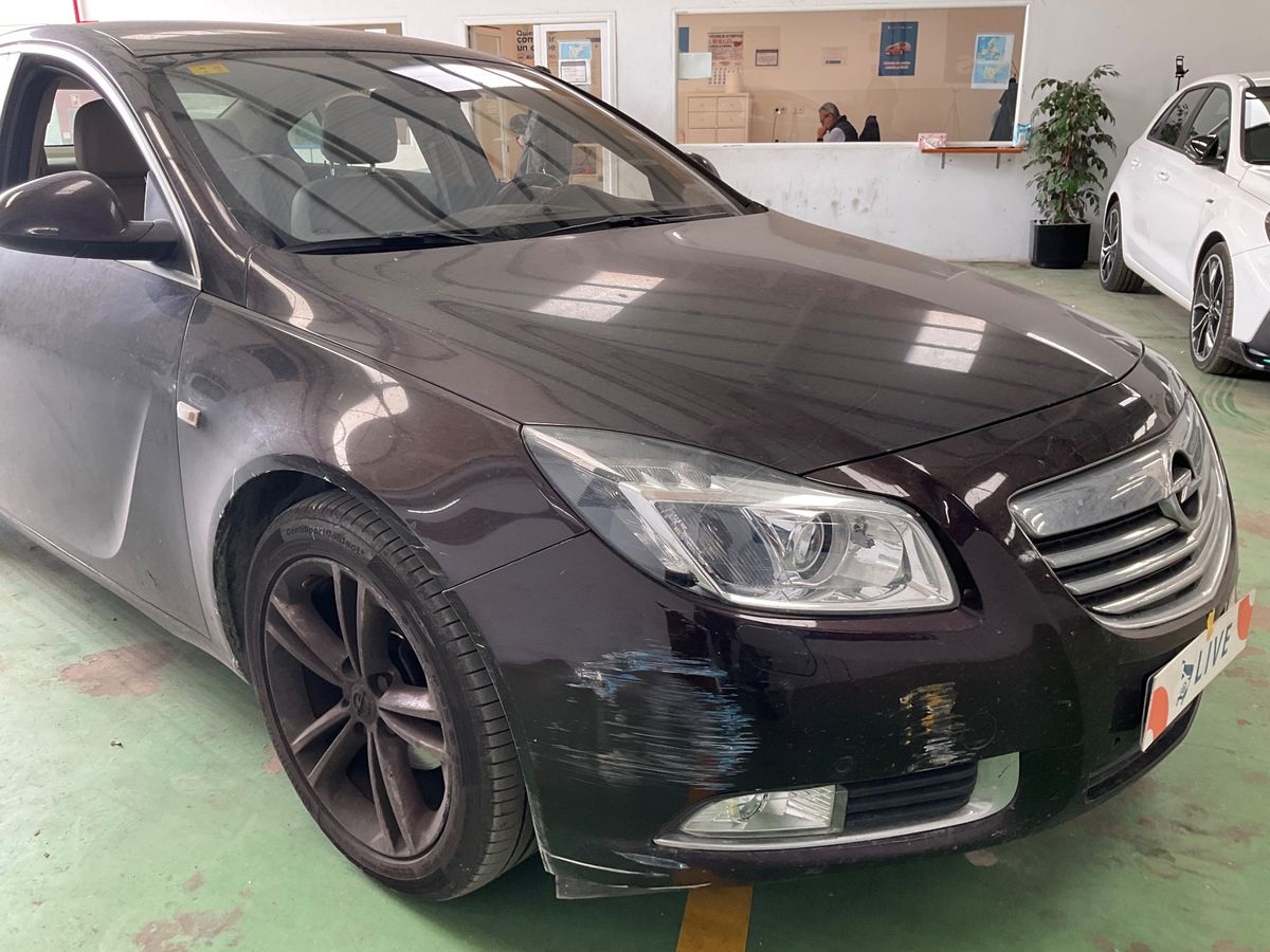 Lateral delantero derecho