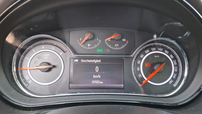 Opel Insignia 2.0 CDTI Business Ed. 4x4 Nav AHK Xen 169931654 6