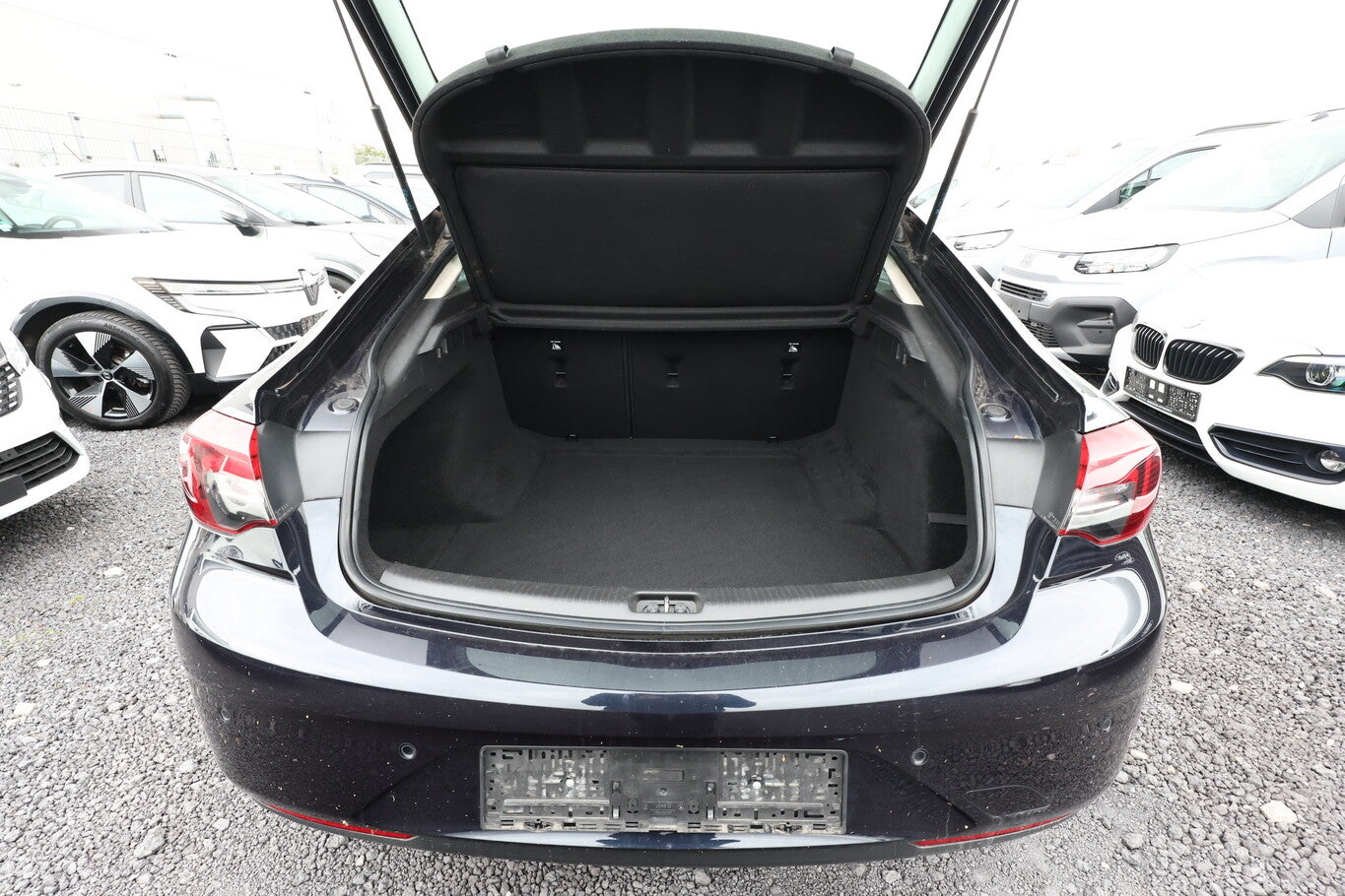 Opel Insignia 1.5 Turbo 140 Edition Nav PDC KeyL SHZ  139368584 9