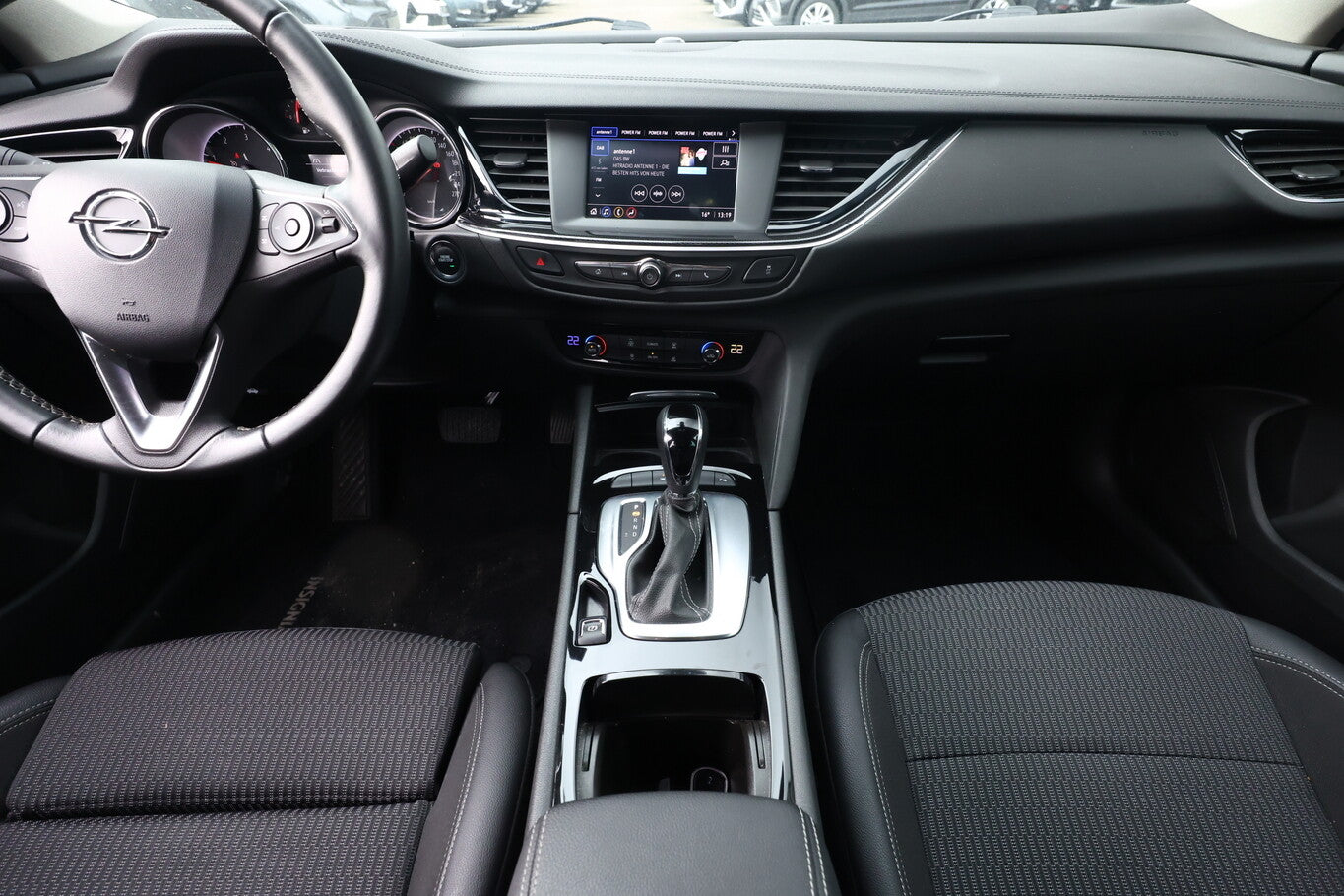 Opel Insignia 1.5D 122 Aut. LED Keyl Kam SolarP 17Z 142740831 7