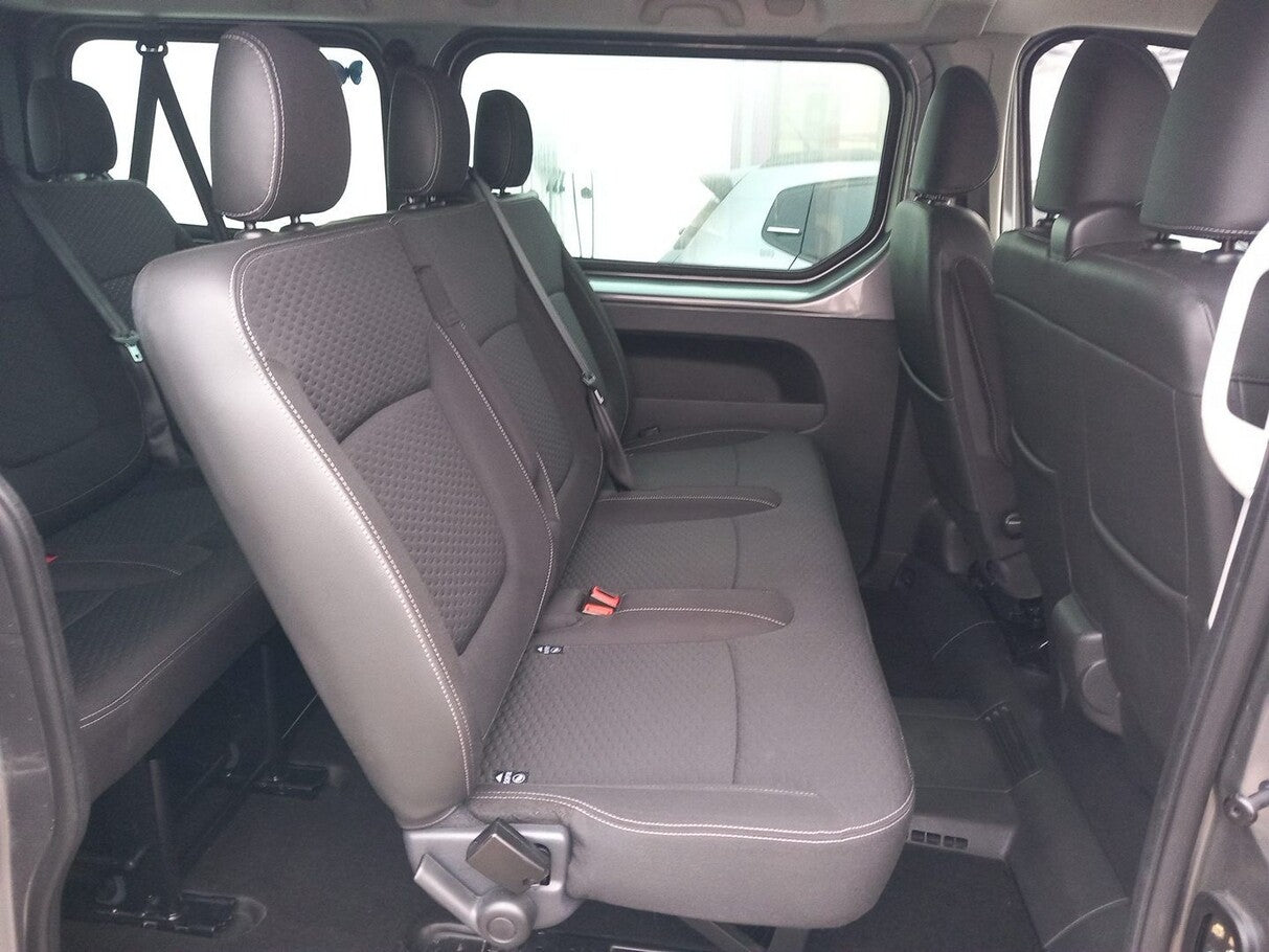 Opel Vivaro B L1 2,7t 1.6 CDTI 120 9-S Nav PDC Temp 141102118 6