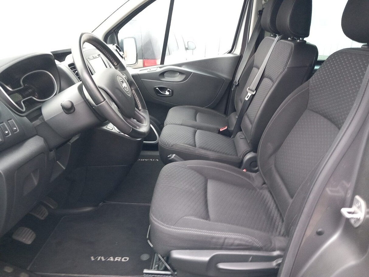 Opel Vivaro B L1 2,7t 1.6 CDTI 120 9-S Nav PDC Temp 141102118 5