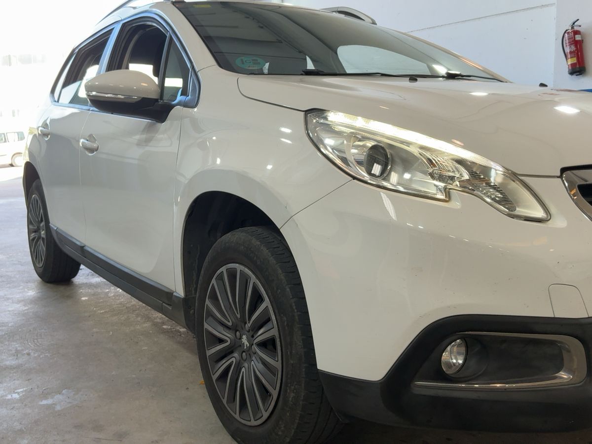 Lateral delantero derecho