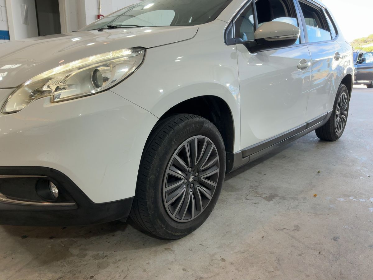 Lateral delantero izquierdo