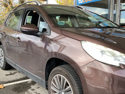 Lateral delantero derecho