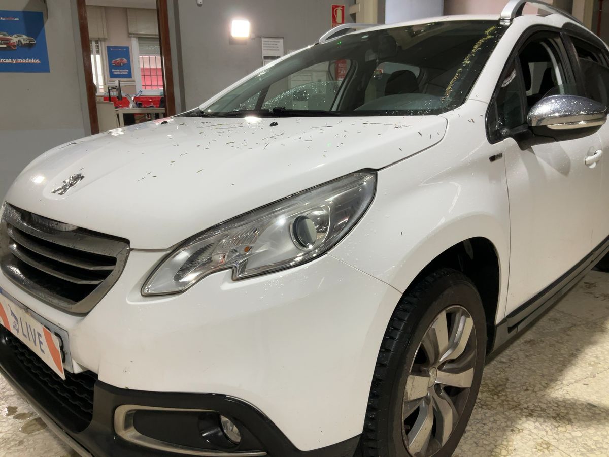 Lateral delantero izquierdo