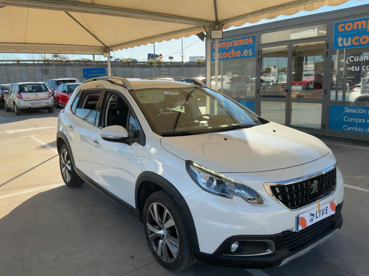 Lateral delantero derecho