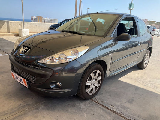 Frontal izquierda