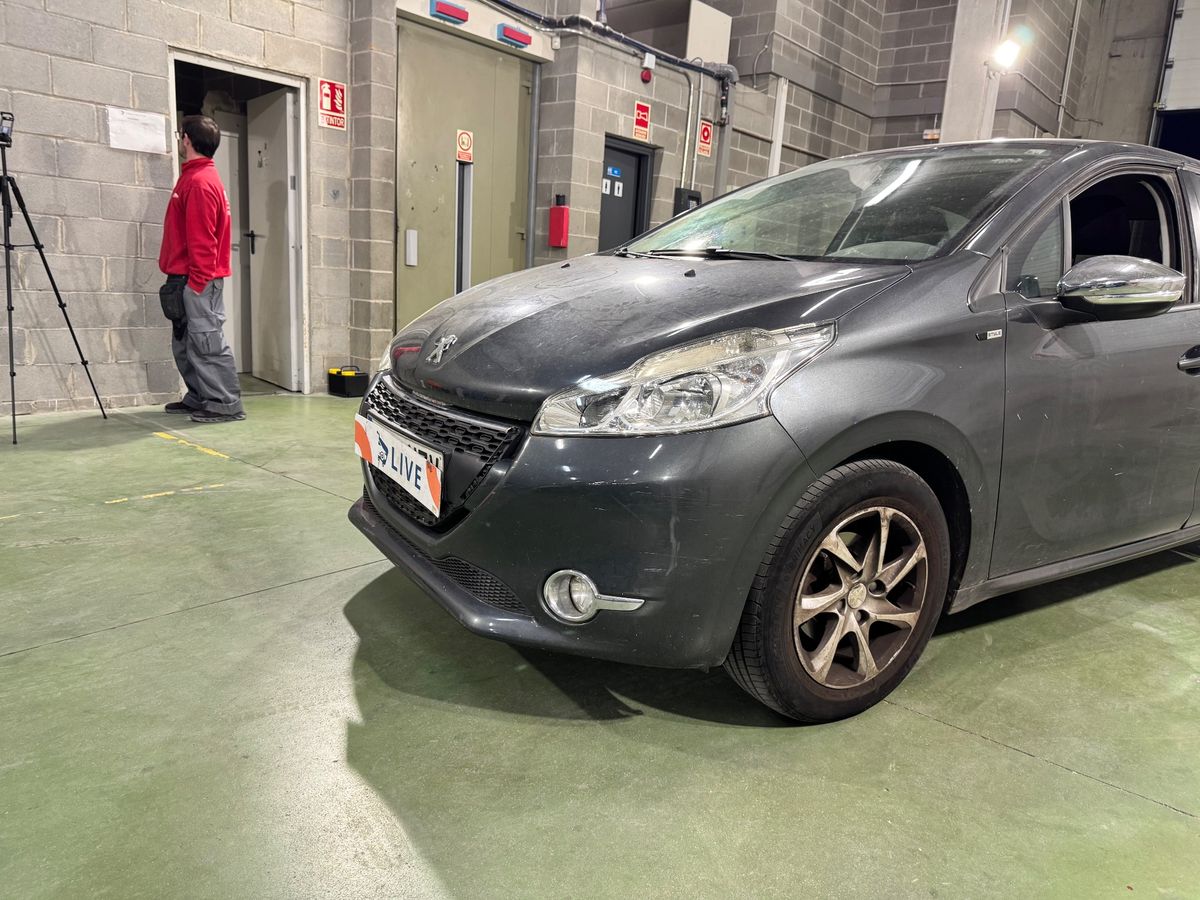 Lateral delantero izquierdo