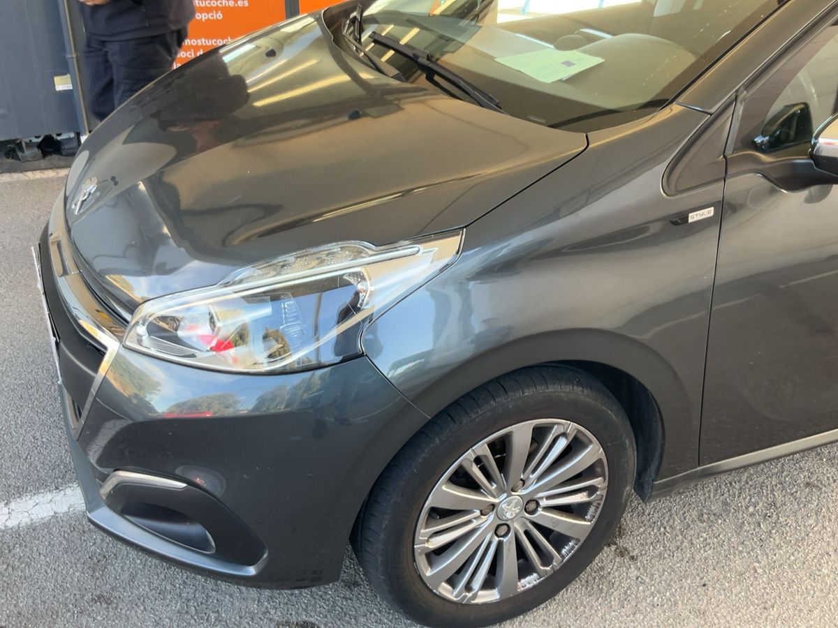 Lateral delantero izquierdo