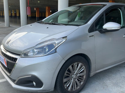 Lateral delantero izquierdo