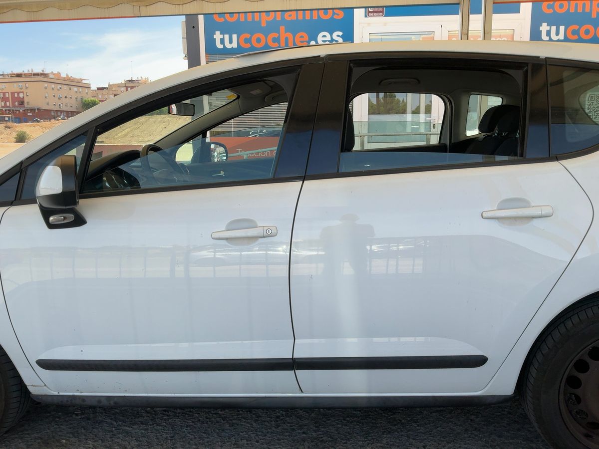 Exterior izquierda