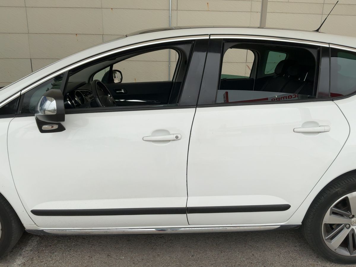 Exterior izquierda