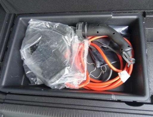 DETALLES DEL COCHE ELECTRICO