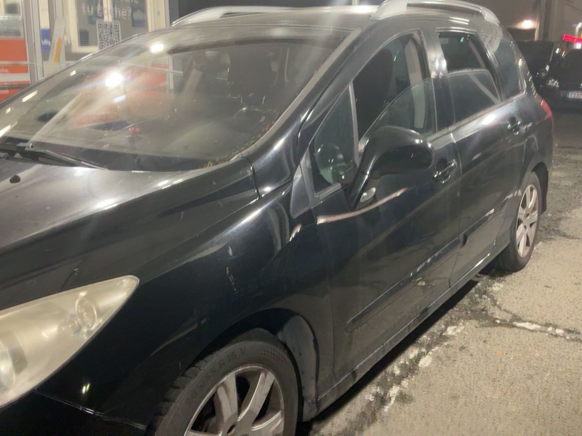 Lateral delantero izquierdo