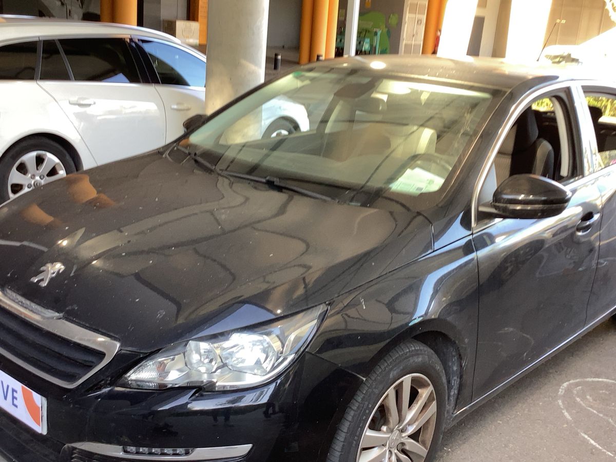 Lateral delantero izquierdo