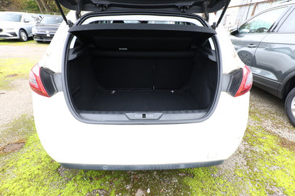 Peugeot 308 1.2 PT 110 Style Nav AppCo Kam PDC SHZ 96470259 10