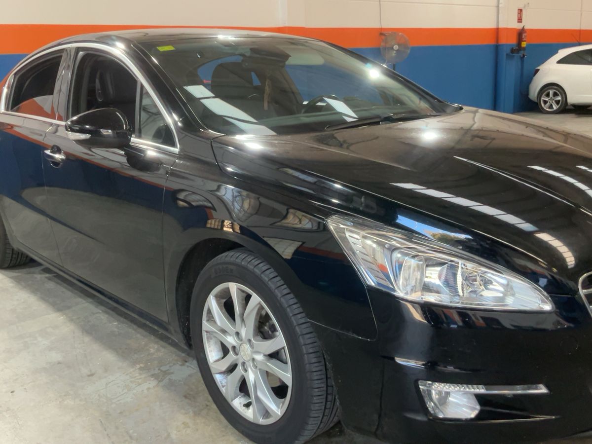 Lateral delantero derecho