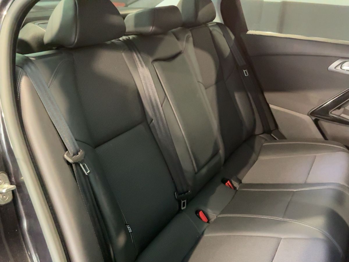 Interior trasero