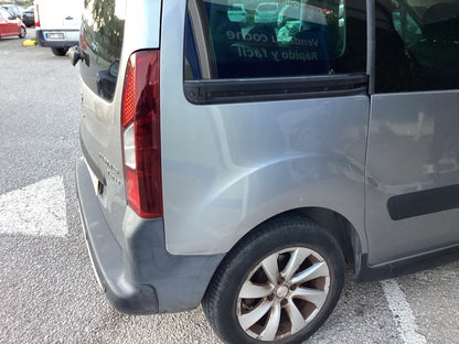 Parte trasera derecha