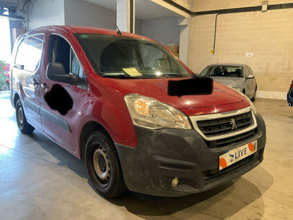 Lateral delantero derecho