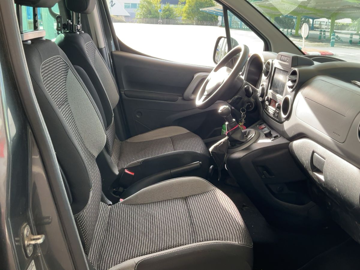 Interior delantero