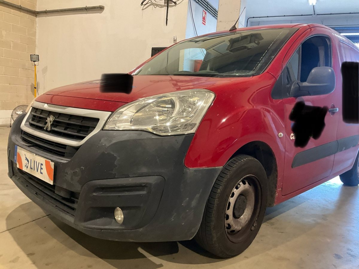 Lateral delantero izquierdo