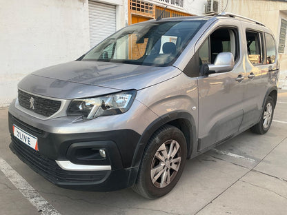 Lateral delantero izquierdo