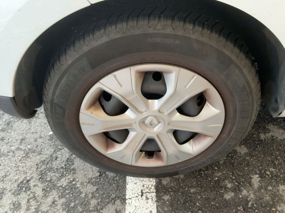 Neumático trasero derecho