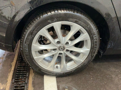 Neumático trasero derecho