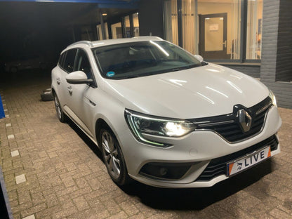 Lateral delantero derecho