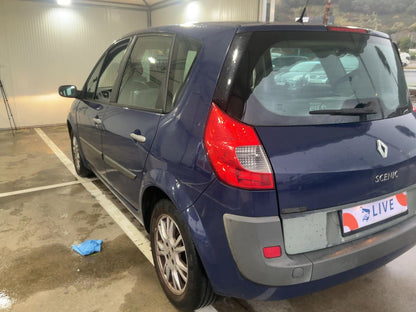 Parte trasera izquierda