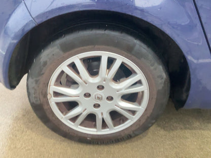 Neumático trasero derecho