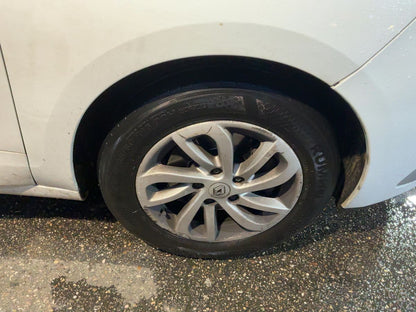 Neumático delantero derecho